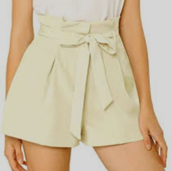 Windsor Womens Bow Tie High Wast Paper Bag Shorts Ivory Size XL - Picture 2 of 12